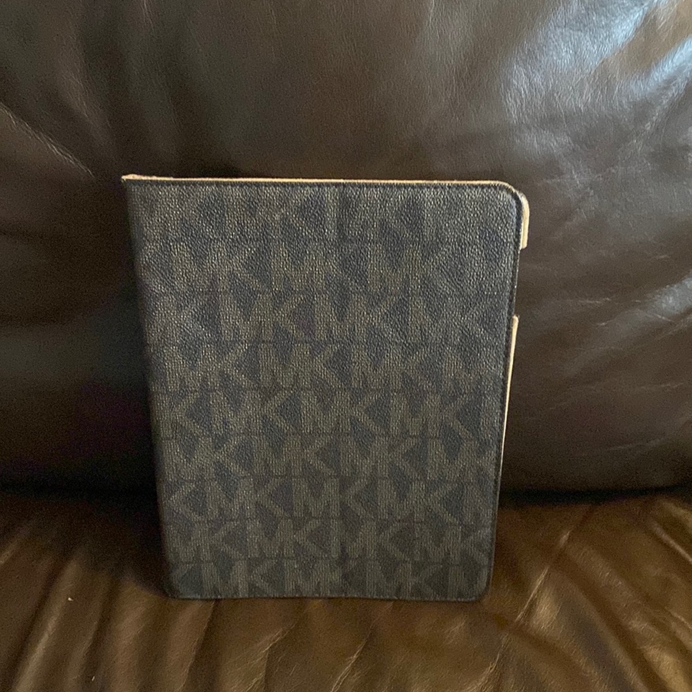 MK IPAD CASE